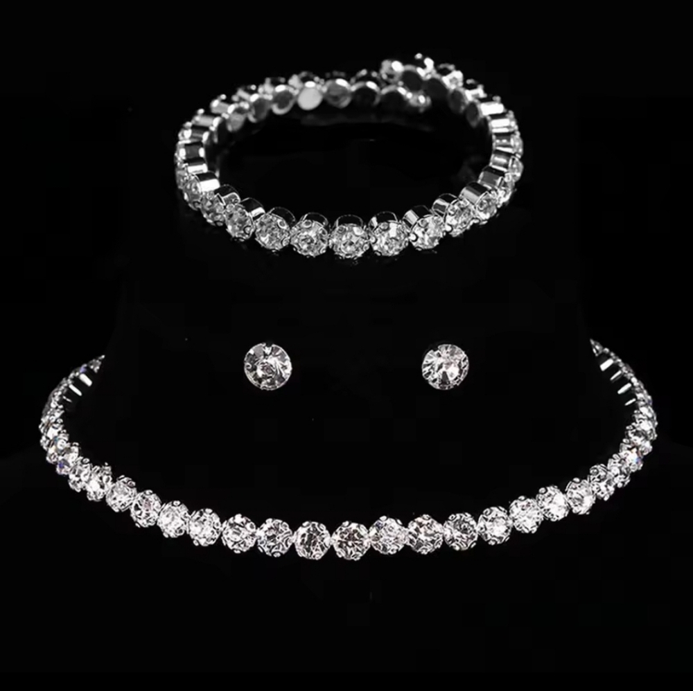Elegant Silver Jewelry Set